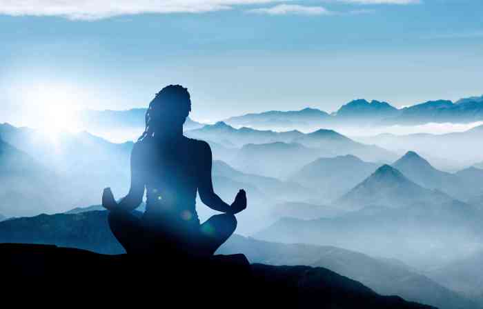 How to Meditate for Strengthening Your Awareness and Focus