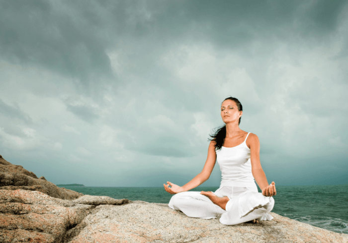 How to Meditate for Creating a Calm and Balanced Mind