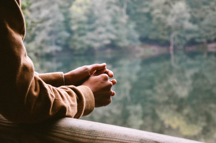 How to Meditate for Creating Inner Peace in Times of Crisis